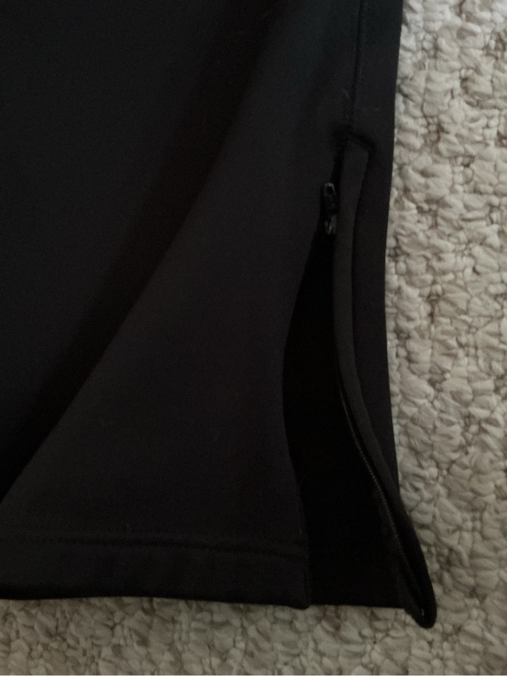 Adidas Climawarm Men’s Black Sweatpants with Gray Pocket Trim - Picture 7 of 9